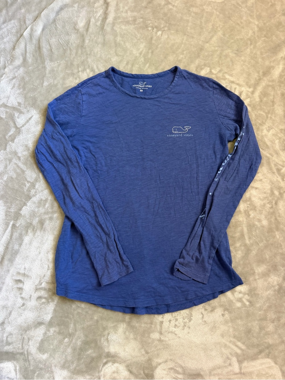 Vineyard Vines Navy Blue Long-Sleeve Whale Logo Tee - Women's